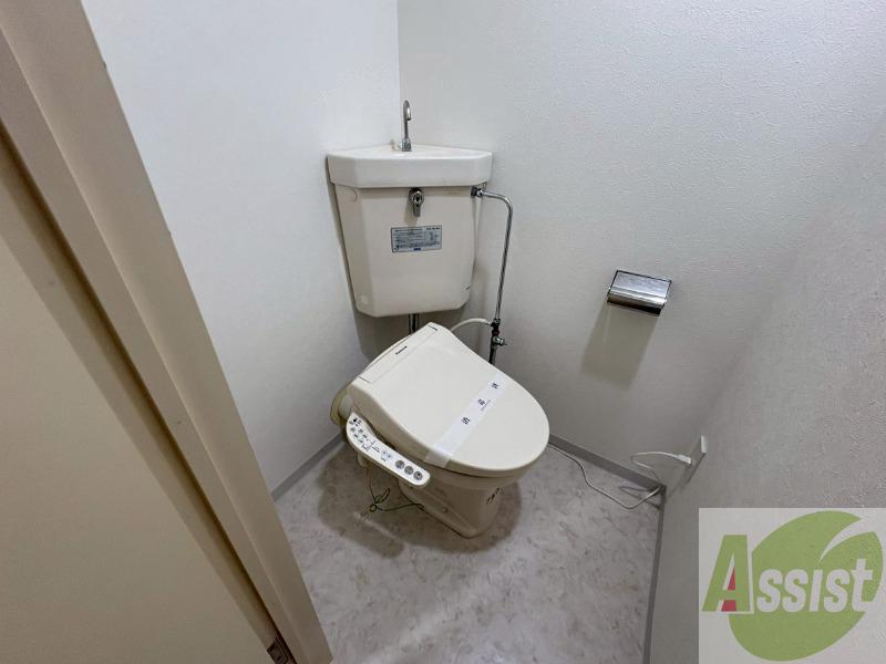 地下鉄南北線 北２４条駅 徒歩5分 4階建 築41年のトイレ写真