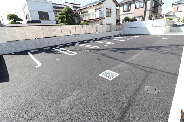 駐車場　駐車場