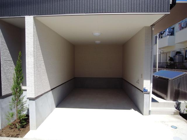 駐車場　駐車場