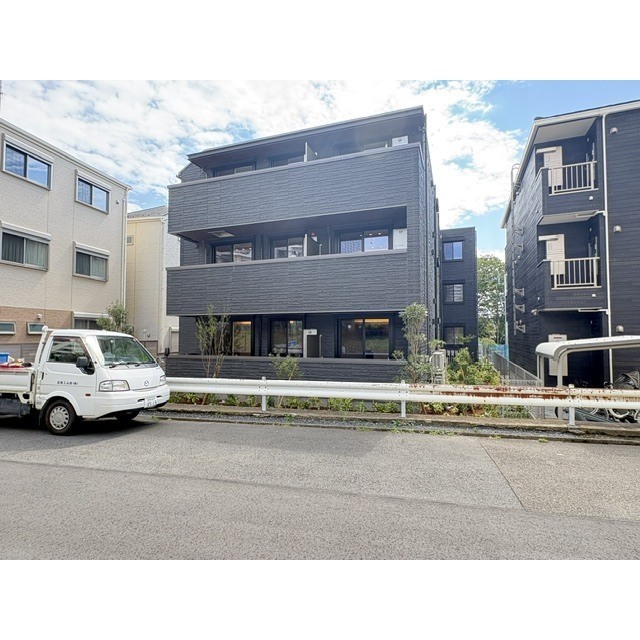 建物外観　閑静な住宅地！住環境良好♪