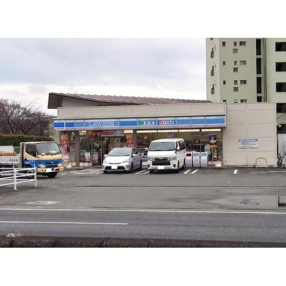 コンビニ　ローソン青葉２４６店（コンビニ）まで240m