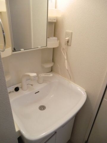 洗面設備　※別号室参考写真です