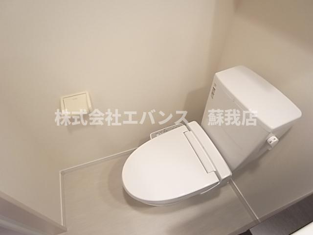 トイレ　温水洗浄便座付トイレ