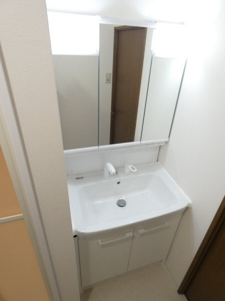 洗面設備　シャンプードレッサー