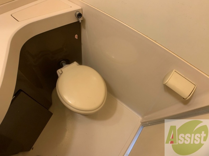 トイレ　こちらはトイレです。清潔感があり、安心して使用できます。