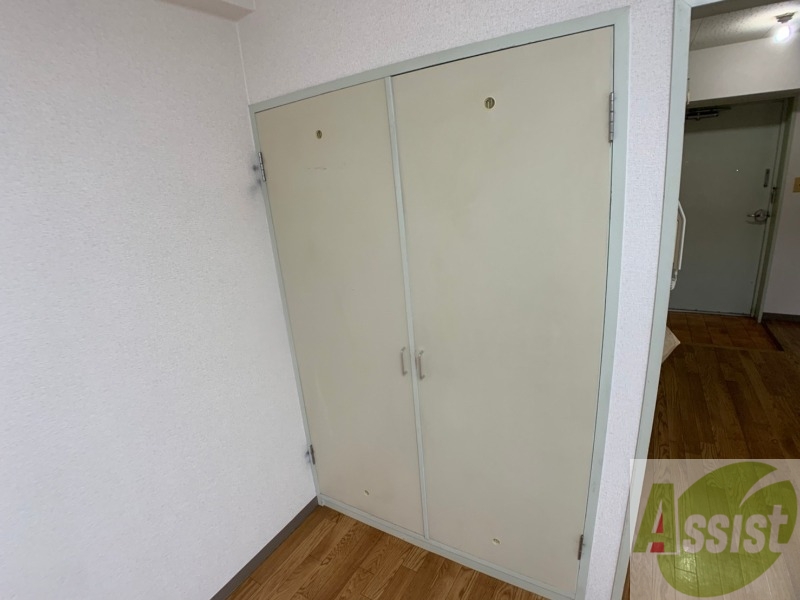 収納　洋室の収納です。部屋がすっきり片付きます。