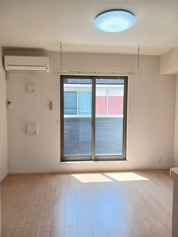 居室・リビング　居間です