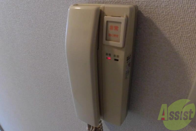 セキュリティ　ピンポーンと鳴ったらこちらのインターホンで対応できますよ。