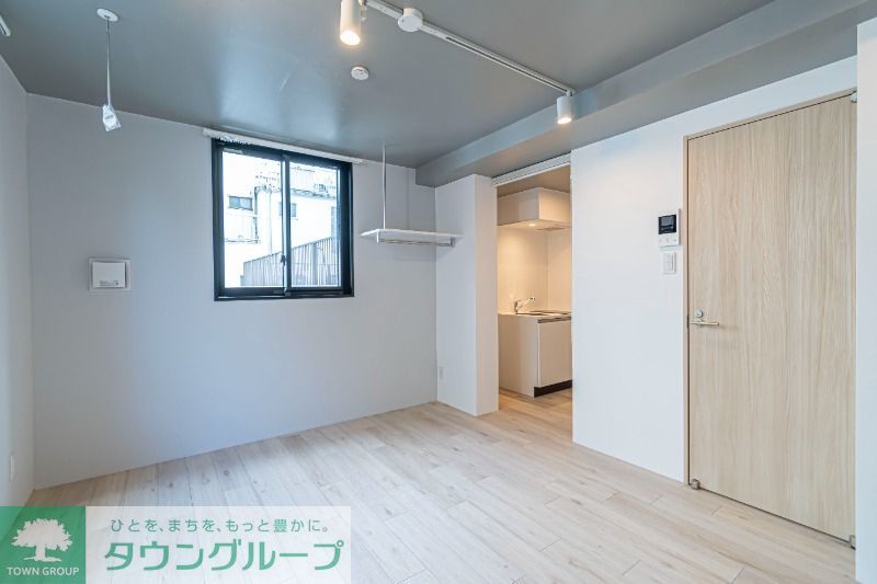 居室・リビング　同じ間取りの別号室の写真です。