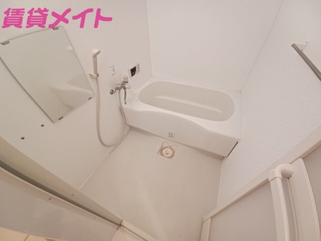 アモローサ B棟の風呂写真