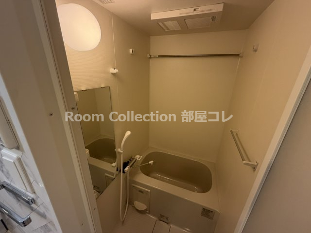 バス・シャワールーム　※同物件他部屋写真 反転、色違いの場合有 現況優先