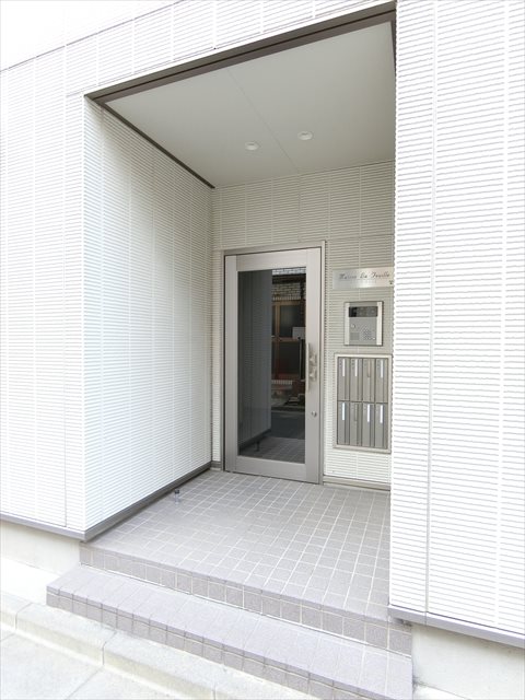 ＪＲ京浜東北線 田端駅 徒歩13分 2階建 築16年の外観写真