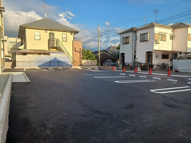 駐車場　車をお持ちの方に嬉しい駐車場付きの物件です