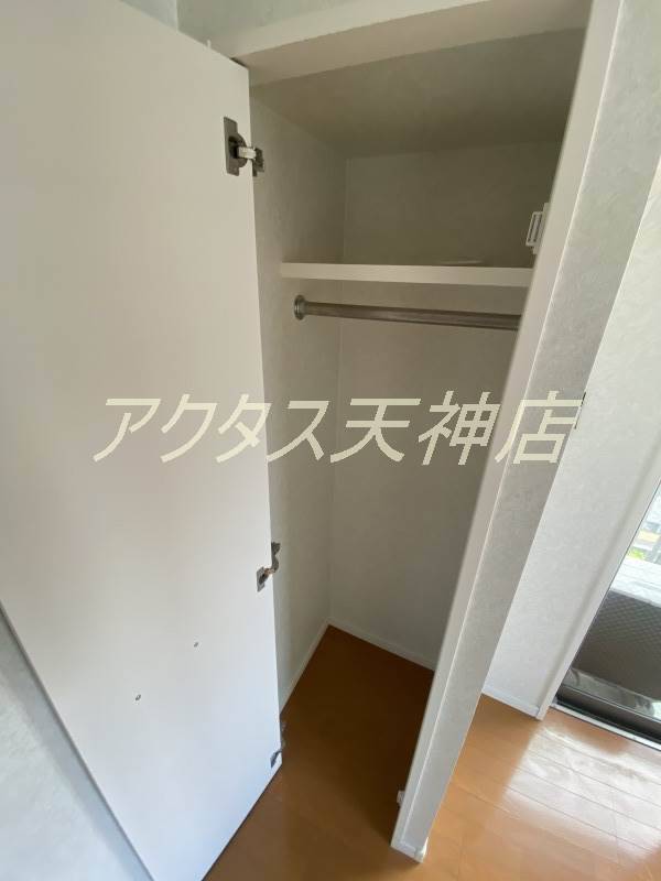 その他　クローゼツト以外に、ロフト収納にもあります。写真参考