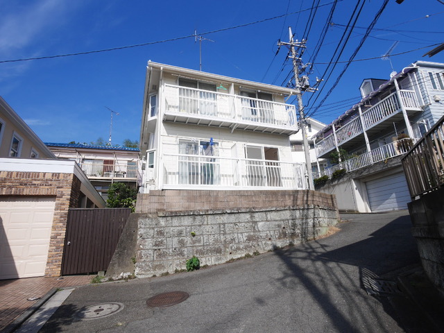 建物外観　高台につき眺望良好