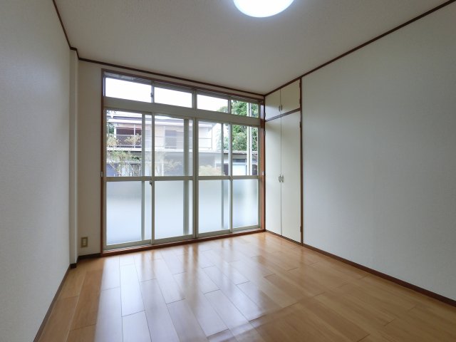 ＪＲ内房線 姉ケ崎駅 徒歩23分 2階建 築37年の居間写真