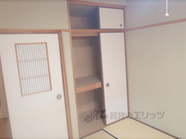 収納　２階和室