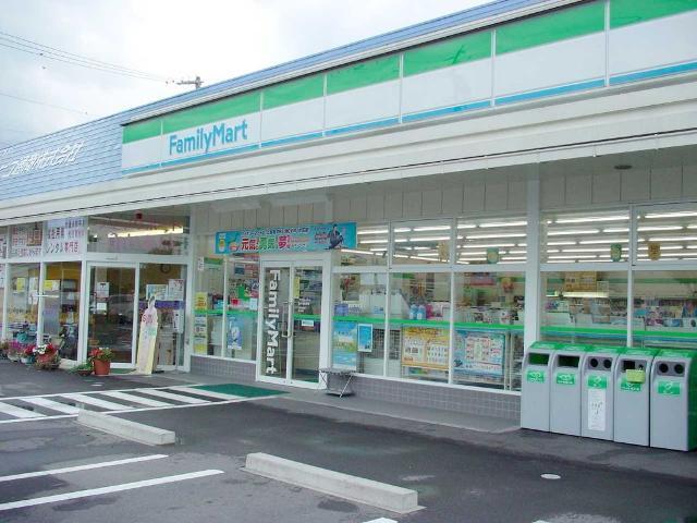 コンビニ　ファミリーマート松本征矢野店（コンビニ）まで563m