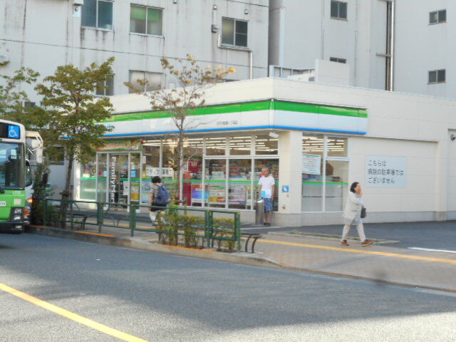 コンビニ　ファミリーマート江戸川松島一丁目店（コンビニ）まで335m