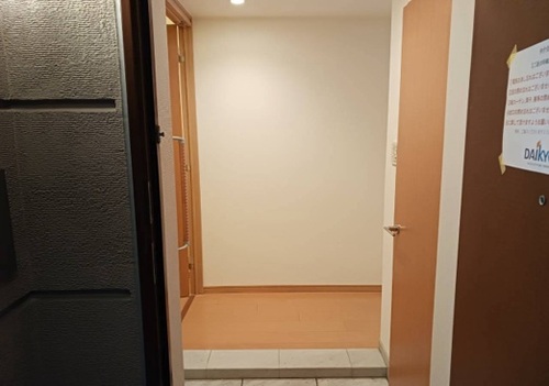 その他　共有部からの室内