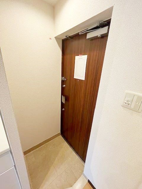 玄関　同間取り別部屋参考写真
