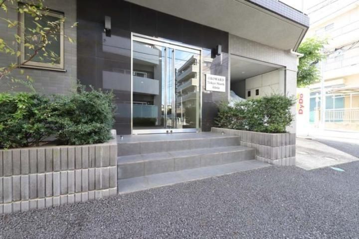 エントランス　☆共用設備もキレイ☆