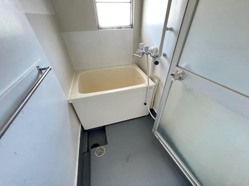 バス・シャワールーム　別部屋タイプ