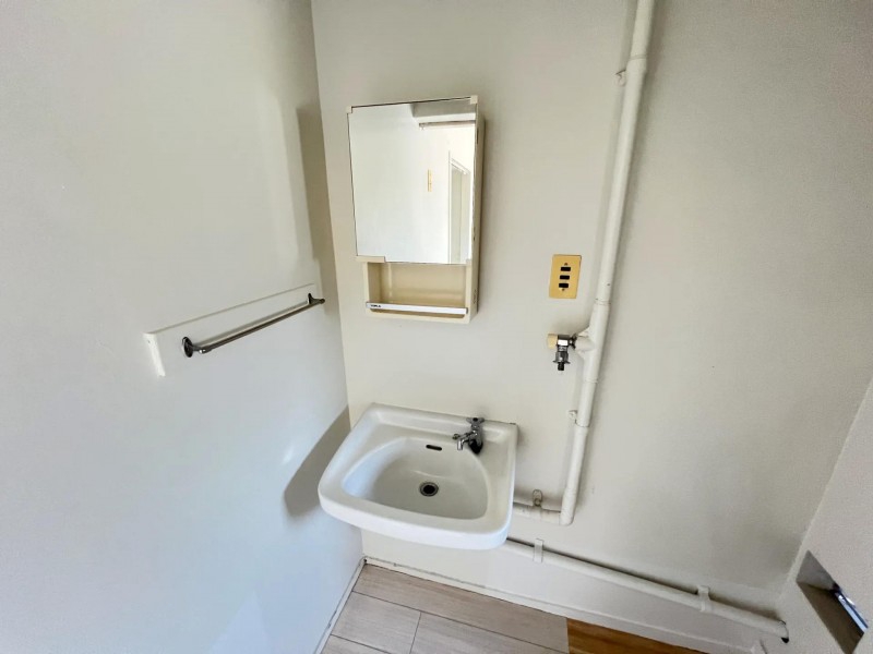洗面設備　別部屋タイプ