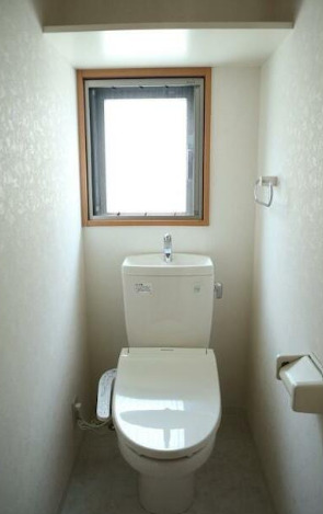トイレ　コンパクトで使いやすいトイレです
