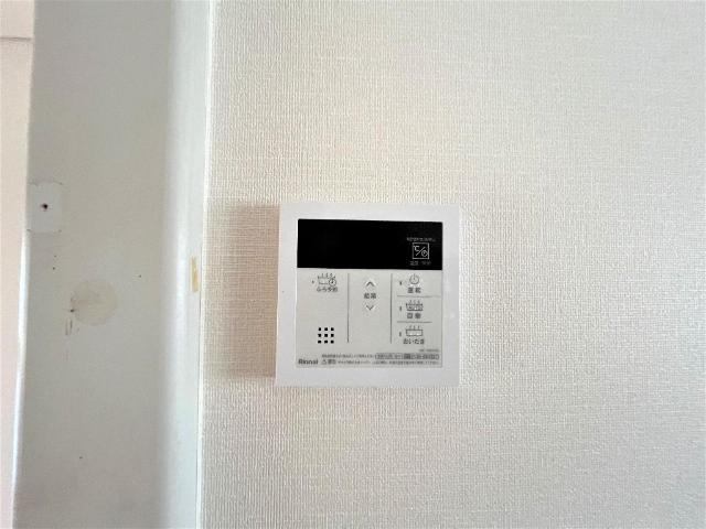 その他設備　給湯リモコン