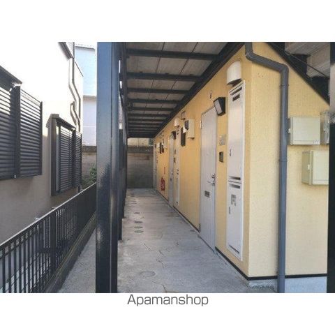 京急本線 上大岡駅 徒歩7分 2階建 築24年の外観写真