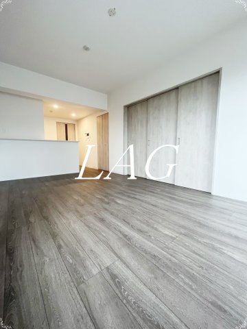 居室・リビング　洋室のお部屋です。（同仕様です。）