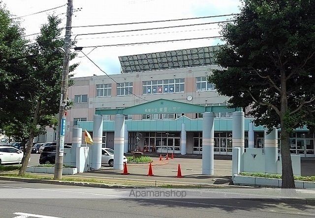 小学校　米里小学校（小学校）まで1400m