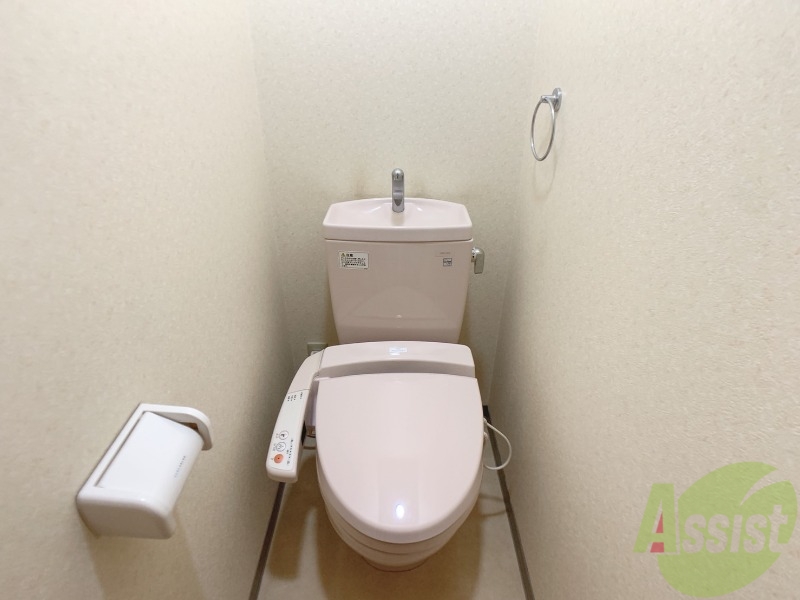 トイレ　トイレはウォシュレット付きなので安心して過ごせます。
