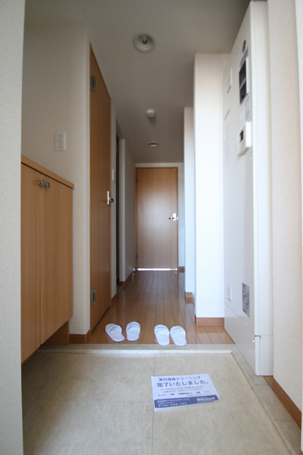 玄関　※別室の参考写真です。