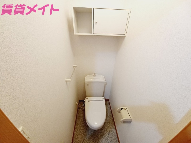 トイレ　同型反転画像参考