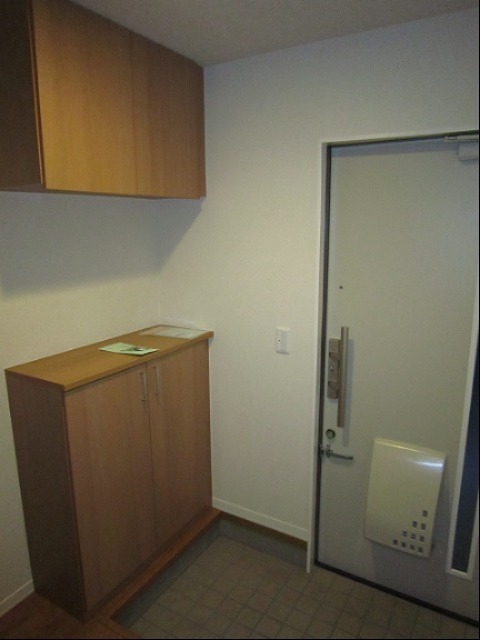 玄関　反転中部屋