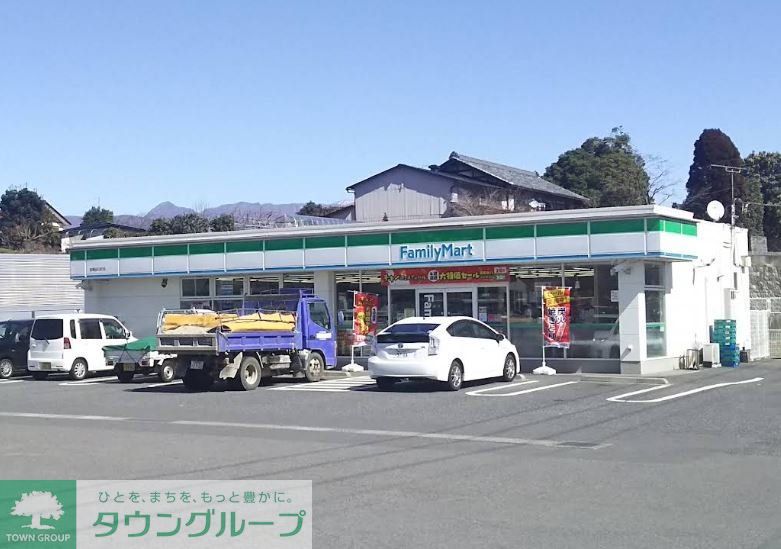 コンビニ　ファミリーマート前橋田口町店（コンビニ）まで2810m
