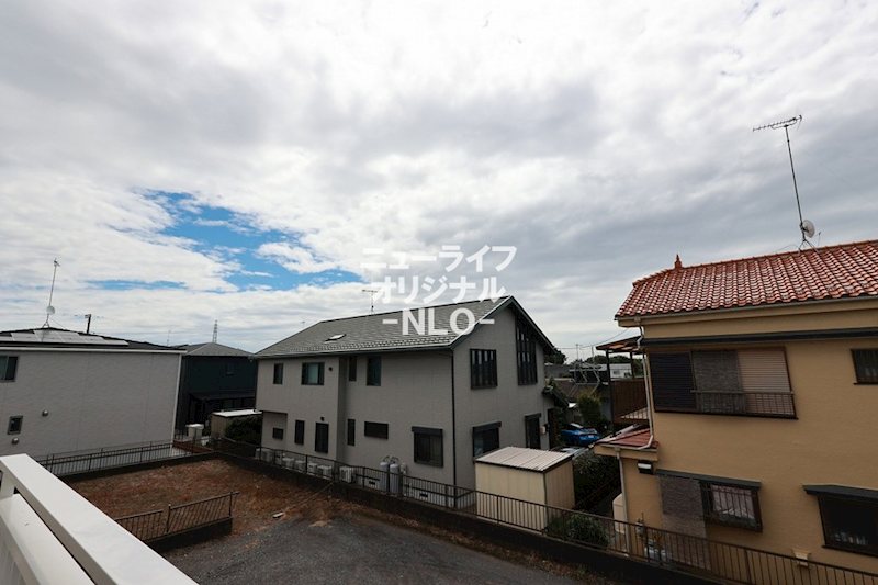 眺望　前面の建物とも距離があるので開放感があります♪