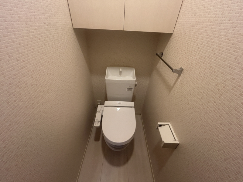 ローヤルヴィラ勝原のトイレ写真