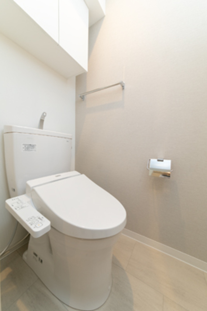 グロリアス西荻窪のトイレ写真
