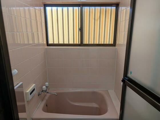 ＪＲ成田線 東我孫子駅 徒歩3分 2階建 築32年の風呂写真