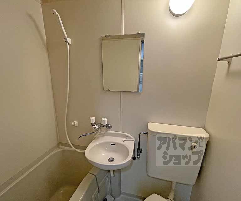 京の五条GREENHOUSEの内装写真