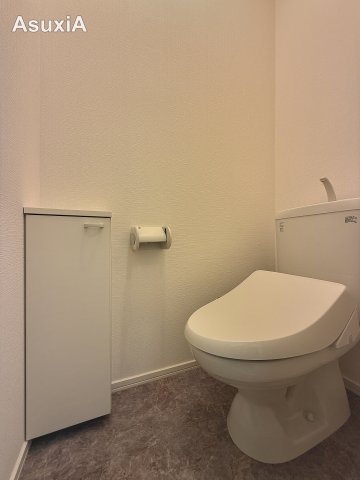 トイレ　別タイプのお部屋の写真です