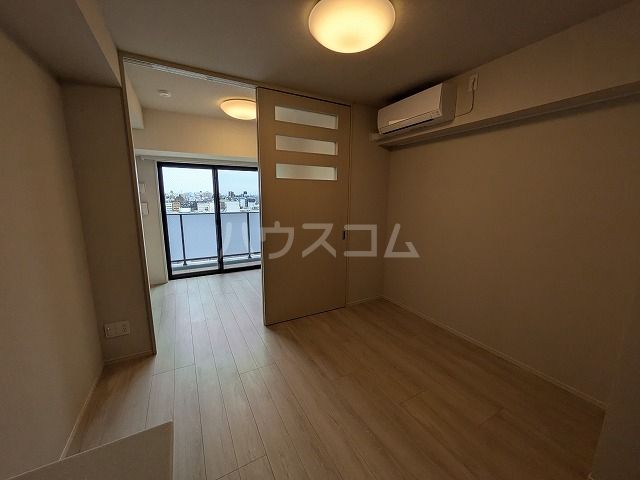 アーバンコア旗の台の居間写真
