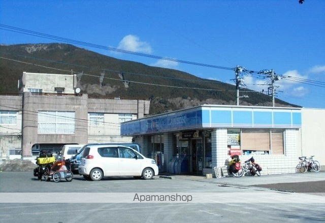 コンビニ　ローソン須走口店（コンビニ）まで1100m