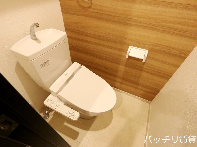 トイレ　同型タイプの為、現状を優先いたします