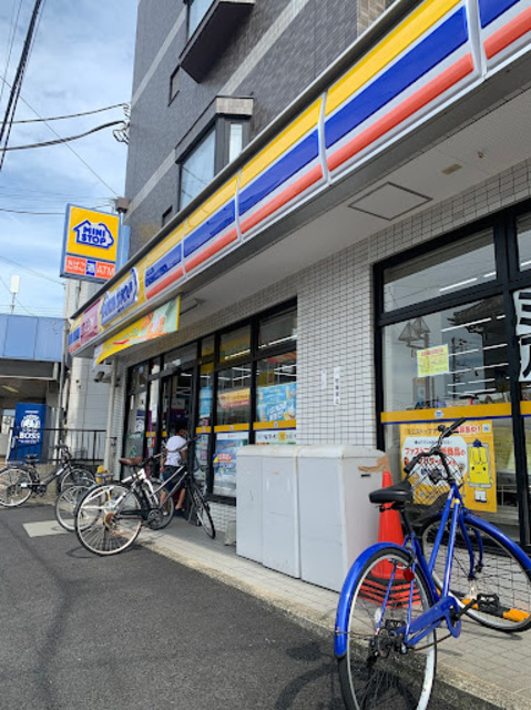 コンビニ　ミニストップ京成稲毛駅前店（コンビニ）まで136m