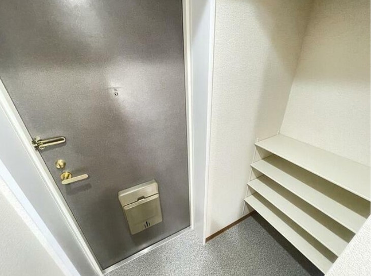 玄関　※別部屋参考