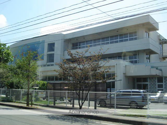 その他　秋田市立牛島小学校（その他）まで939m